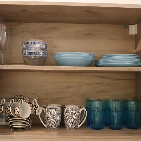 아파트 Renovated With Jacuzzi In 노비사드